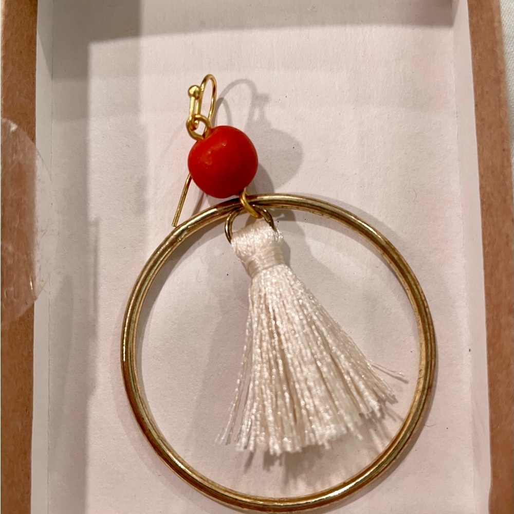 Young Living Drops of Joy Diffuser Earrings - Picture 4 of 6